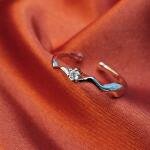 Elegant Wave Adjustable Ring – Minimal Luxe Collection